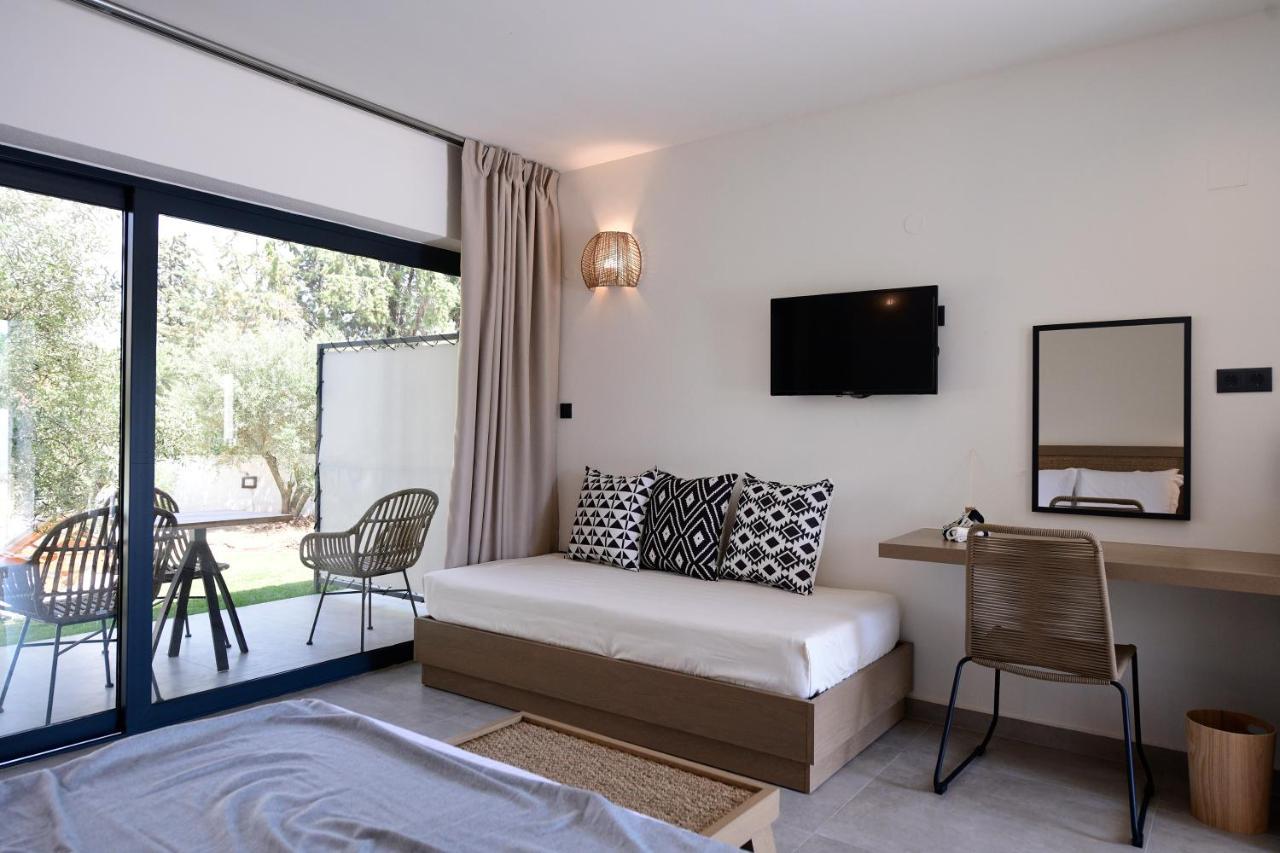 Elies Aesthetic Living Hotell Nea Iraklitsa Eksteriør bilde